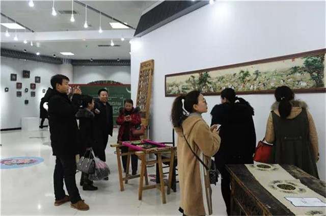 郑州绿博园传统民俗文化活动争相上演 年味儿十足