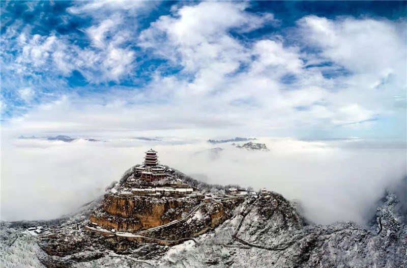 这个冬天踏上旅途去王屋山赏那白雪粉饰的世界